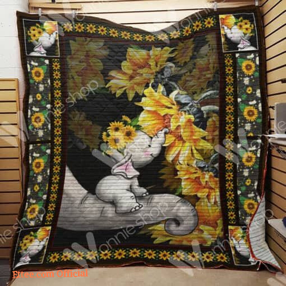 To My Mom Rose Throw Fleece Blanket Gift From Daughter Christmas Birthday Blanket To My Mom Rose Throw Fleece Blanket Gift From Daughter Christmas Birthday Blanket - Ettee - Birthday