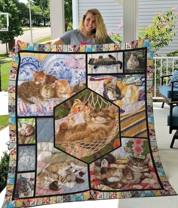 Lovely Cat To My Mom From Daughter From Son Quilt Blanket Great Customized Blanket Gifts For Birthday Christmas Thanksgiving Mother’s Day