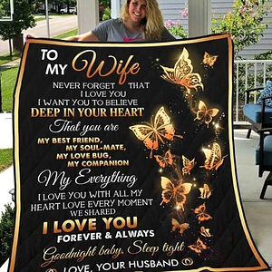 Butterflies Love Every Moment We Shared To My Wife Quilt Blanket - Super King - Ettee