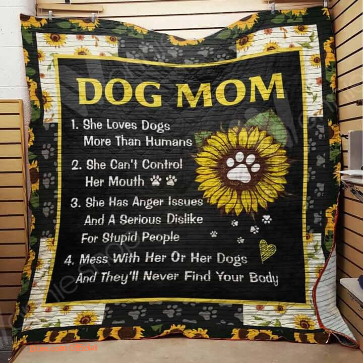 Dog Mom Quilt Blanket. Luxurious Super Soft Quilt Blanket. Best Mom Ever Gifts
