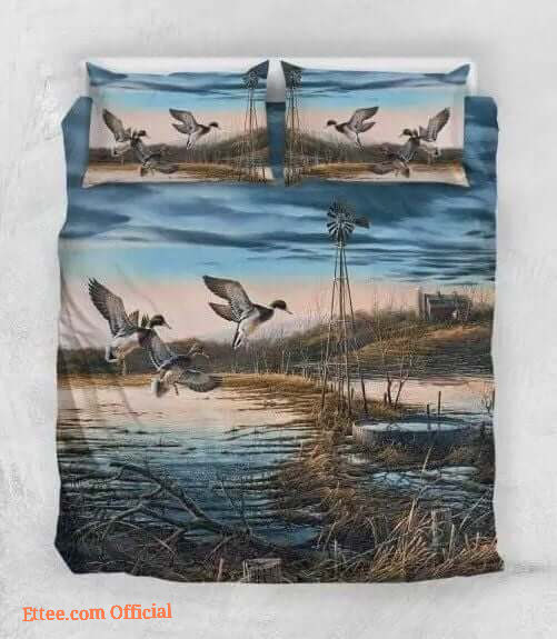 Hunting Duck Bedding Set. Luxurious Smooth And Durable. Lightweight And Smooth Comfort