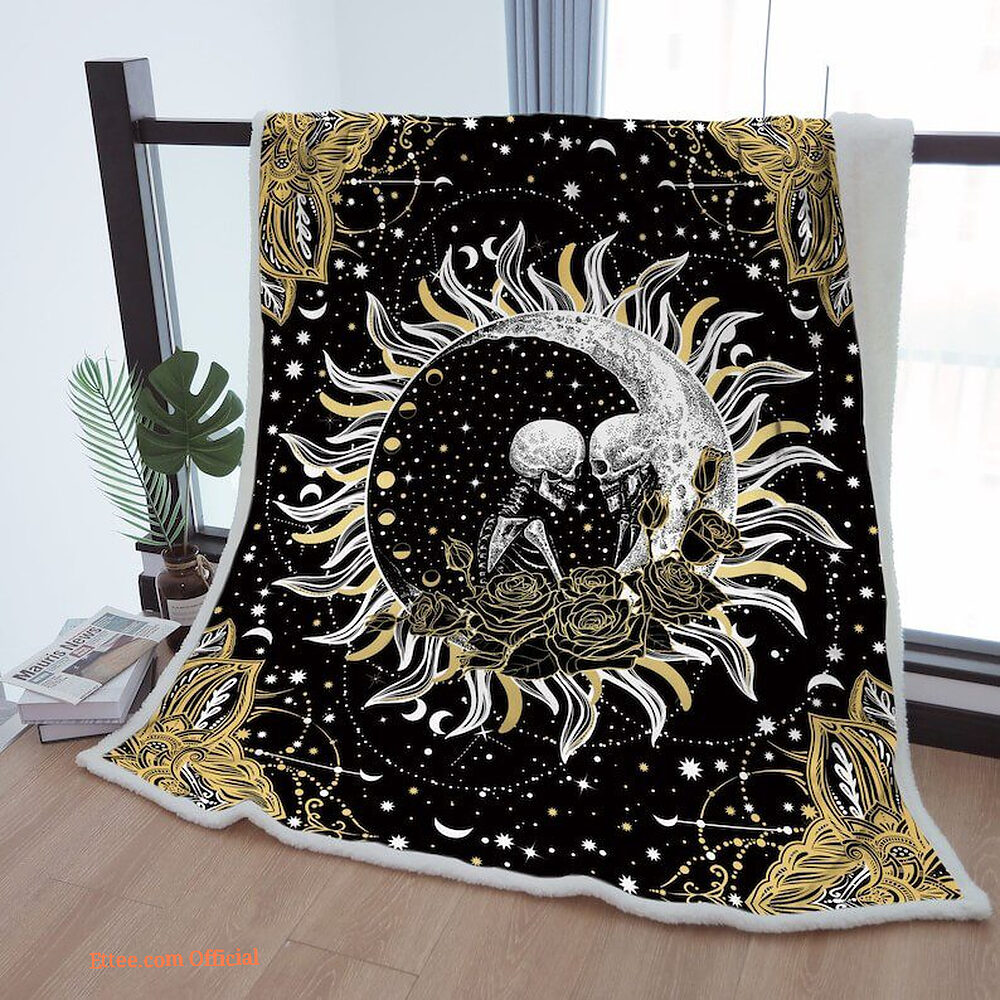 To My Mom Rose Throw Fleece Blanket Gift From Daughter Christmas Birthday Blanket To My Mom Rose Throw Fleece Blanket Gift From Daughter Christmas Birthday Blanket - Ettee - Birthday