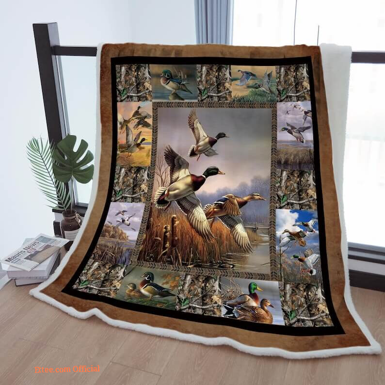 Sherpa Blanket Duck Hunter Cozy Throw Blanket To Mother Grandma Grandpa Gift