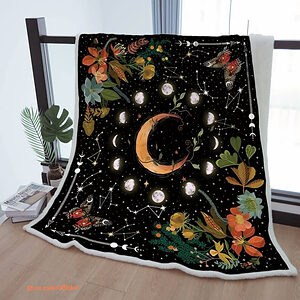 Sherpa Blanket with Moon Phase and Butterfly Wreath Design - Cozy Throw for Mom, Grandma, Grandpa - Starry Sky Pattern - Ideal Gift - Super King - Ettee
