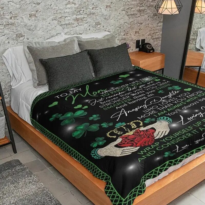 To My Mom I Love You Quilt Blankets. Lightweight And Smooth Comfort - Super King - Ettee
