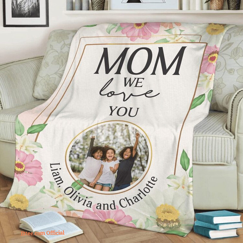 To My Mom Rose Throw Fleece Blanket Gift From Daughter Christmas Birthday Blanket To My Mom Rose Throw Fleece Blanket Gift From Daughter Christmas Birthday Blanket - Ettee - Birthday