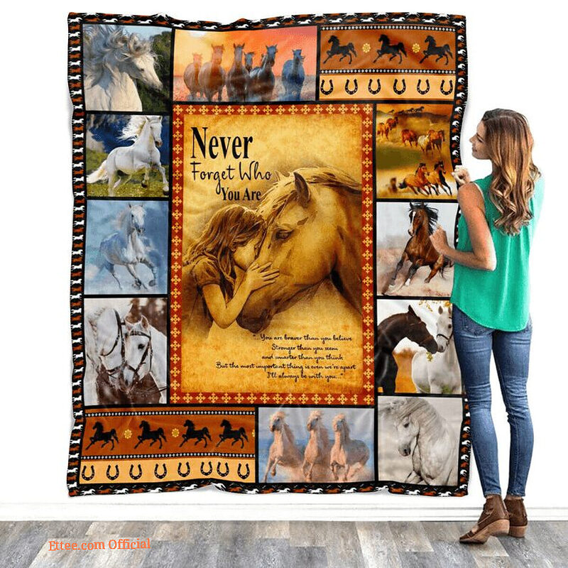 Girl Loves Horse Blanket Just A Girl Who Loves Horses Quilt Fleece Blanket - Super King - Ettee