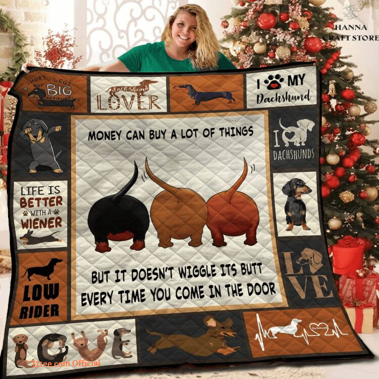 Dachshund Dog Pet Lovers Christmas Quilt Blanket. Lightweight And Smooth Comfort