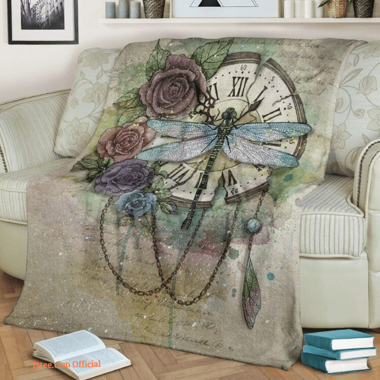 Dragonfly Flower Quilt Blanket. Light And Durable. Soft To Touch