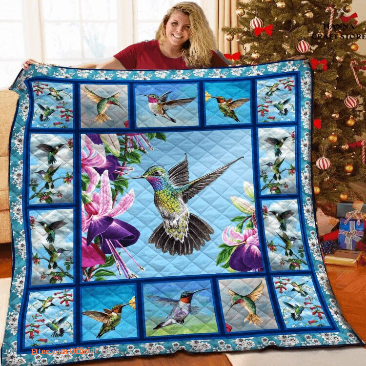 Hummingbird Orchids Nature Animal Lover Vintage Quilt Blanket. Foldable And Compact