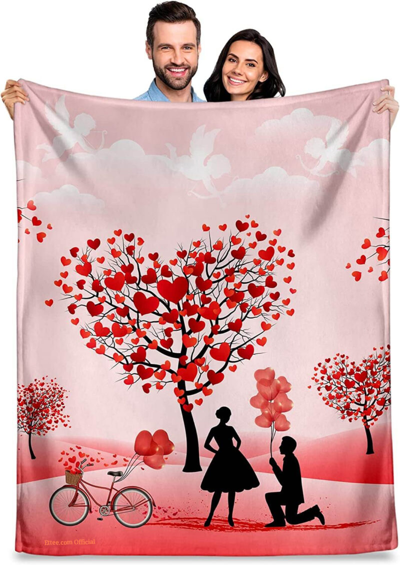 Romantic Valentine's Day Throw Quilt Blanket. To My Girlfriend Flannel Blanket