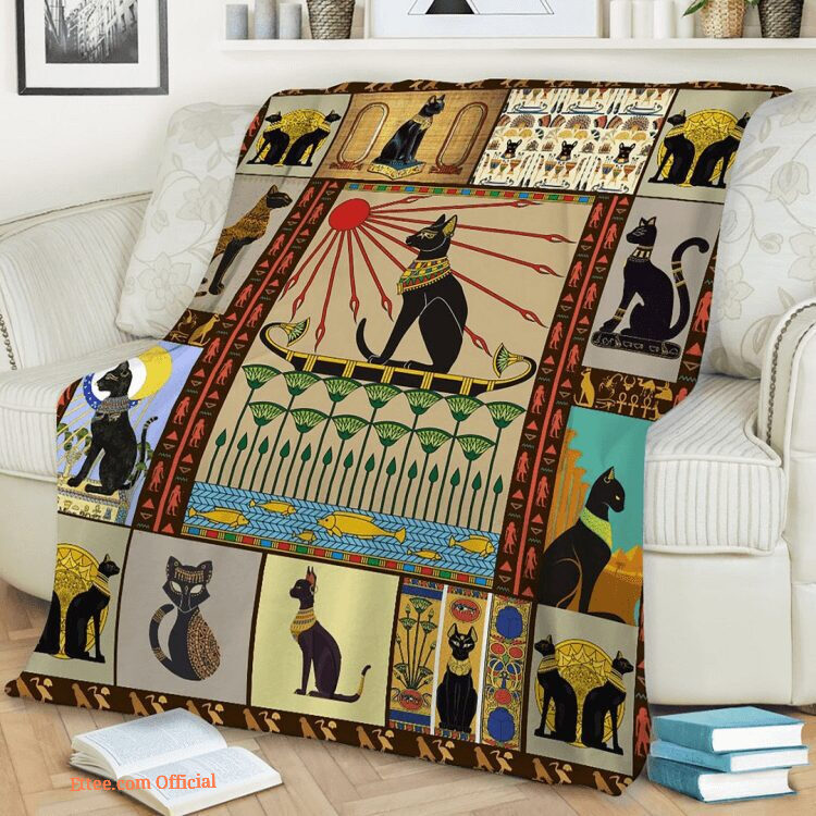 Cat Black Pattern Quilt Blanket. Light And Durable. Soft To Touch