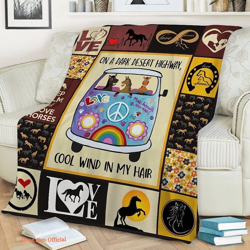 Horse On Highway Quilt Blanket On A Dark Desert Highway Cool Wind In My Hair - Super King - Ettee