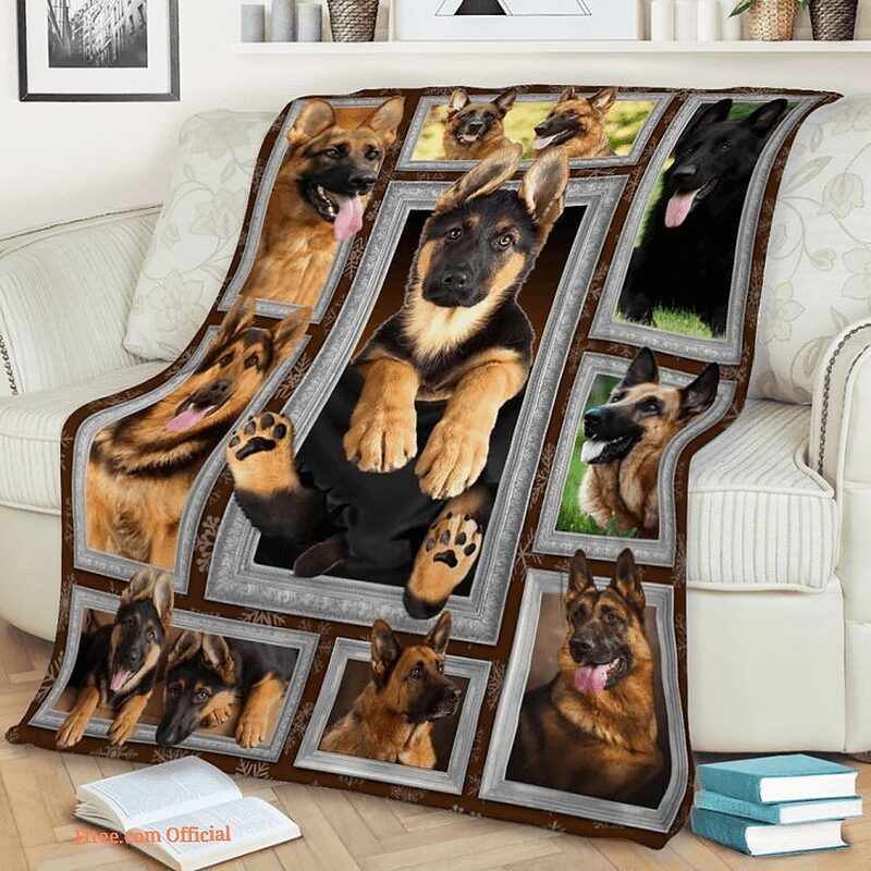 German Shepherd Funny Quilt Blanket. Lightweight And Smooth Comfort - Super King - Ettee
