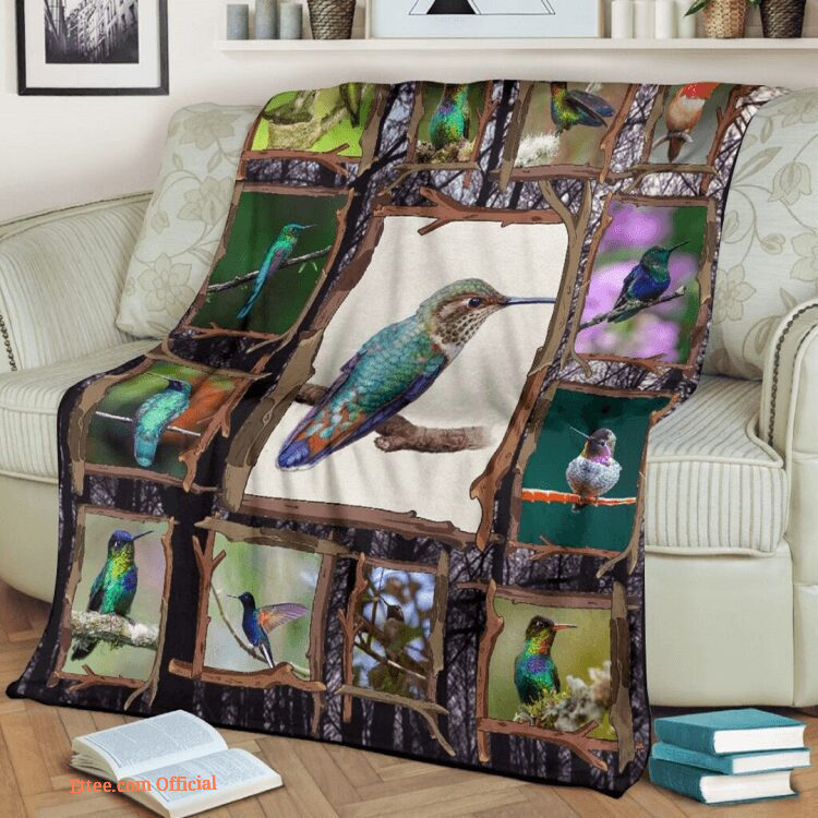 Hummingbird Quilt Blanket. Lightweight And Smooth Comfort. Foldable And Compact