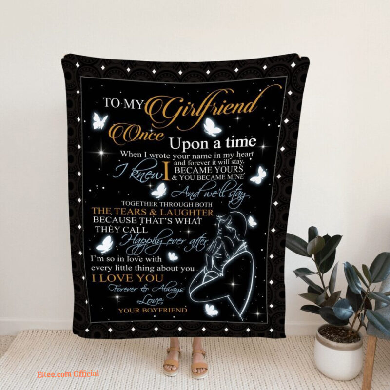 To My Girlfriend Quilt Blanket. Light And Durable. Soft To Touch