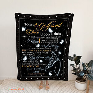 To My Girlfriend Quilt Blanket. Light And Durable. Soft To Touch - Super King - Ettee