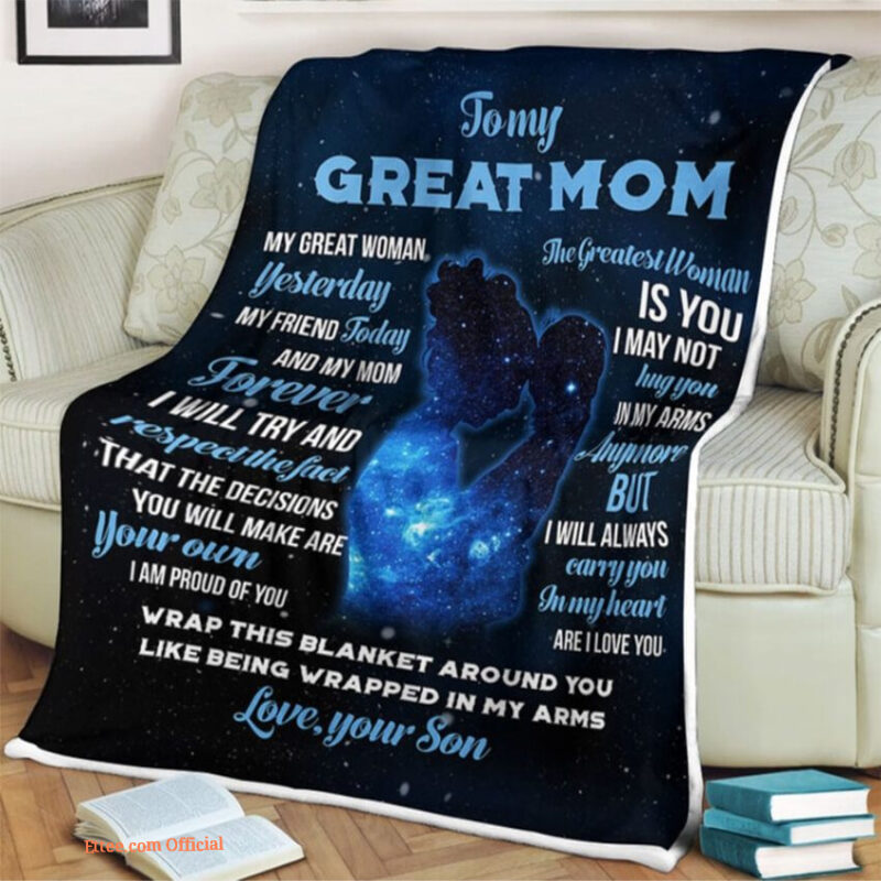 To My Great Mom My Great Woman Yesterday Quilt Blanket. Foldable And Compact