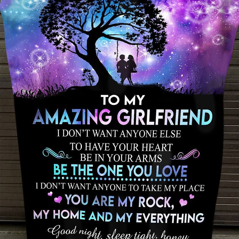 To My Amazing Girlfriend Purple Star Quilt Blanket. Foldable And Compact