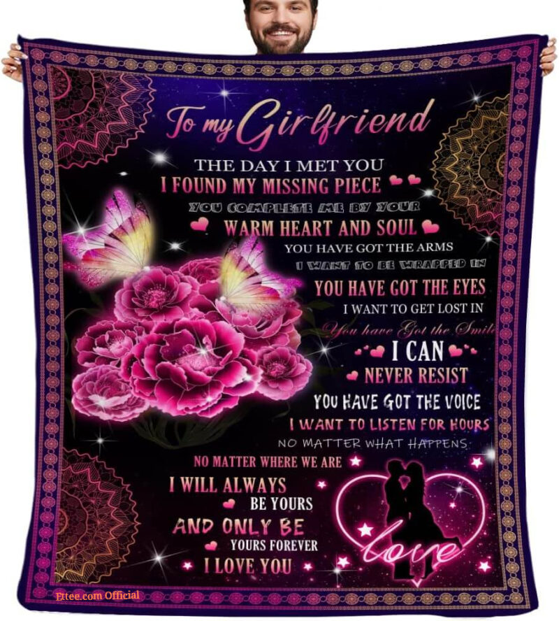 To My Girlfriend Quilt Blanket from Boyfriend Gift For Valentine's Day