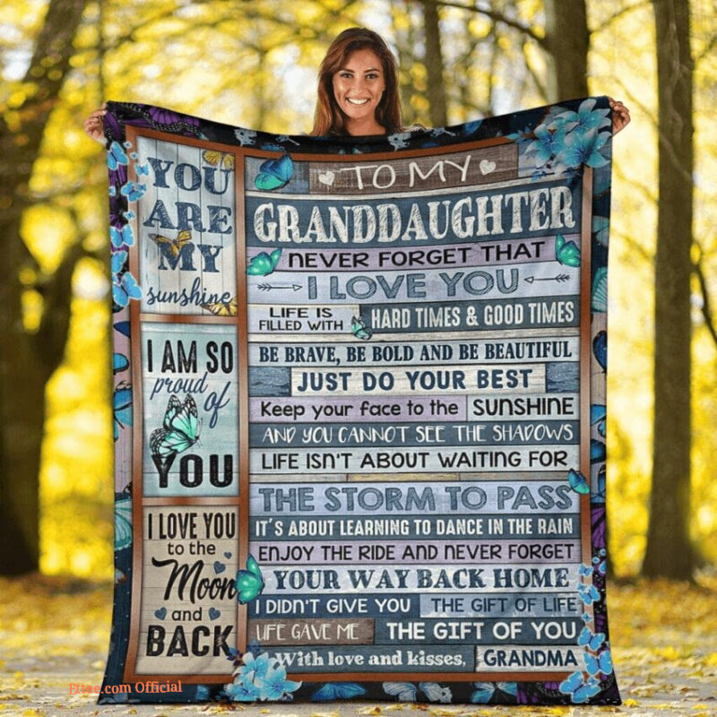 To My Granddaughter Quilt Blanket. Lightweight And Smooth Comfort