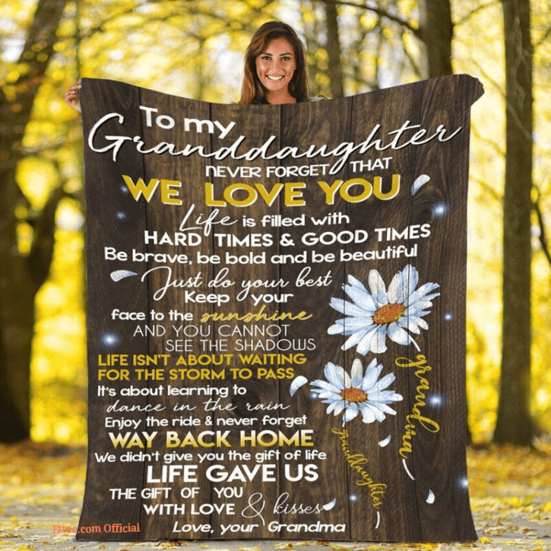 To My Granddaughter Quilt Blanket - Light, Durable Gift for Her