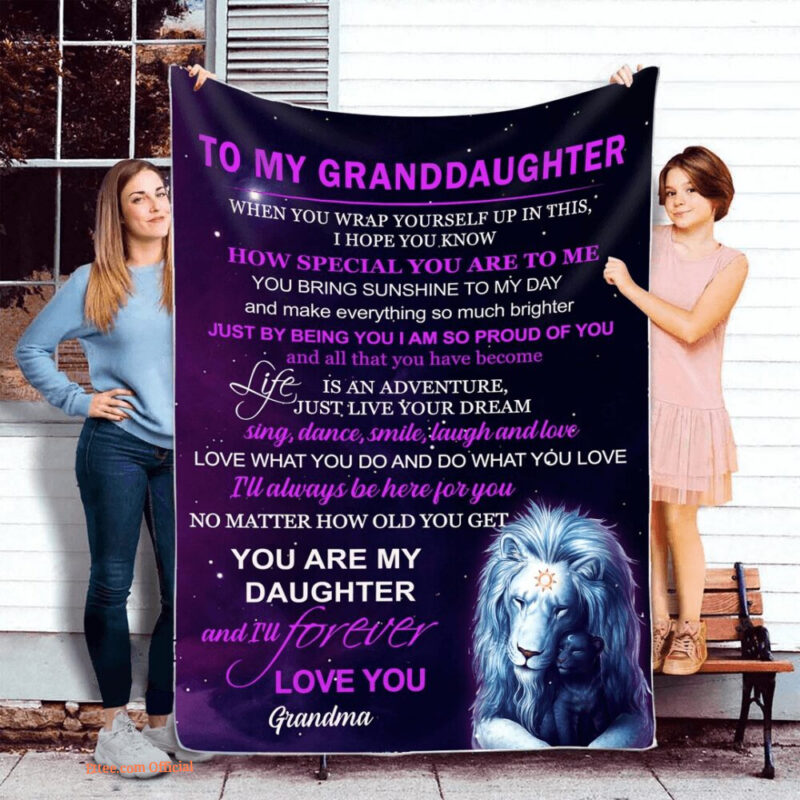 To My Granddaughter Lion Quilt Blanket. Foldable And Compact