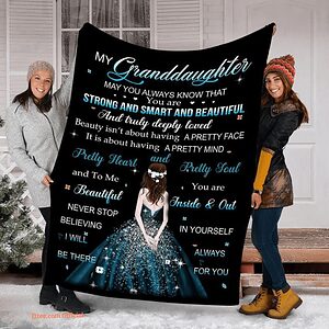 To My Granddaughter Quilt Blanket Girl Strong And Smart And Beautiful - Super King - Ettee