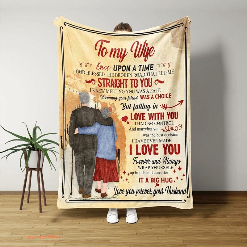 To My Wife Quilt Blanket Old Couple Gift For Valentine. Foldable And Compact