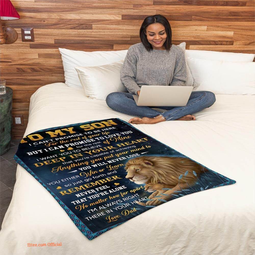 gift for son blanket if fate whispers to u lion mom to son - Ettee - blanket